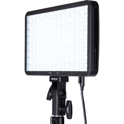 Amaran Pano 60c Kit (UK Plug) - Image 4